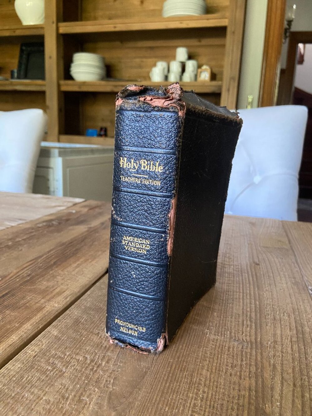 1929 antique holy bible, vintage American Standard Version bible, Thomas Nelson